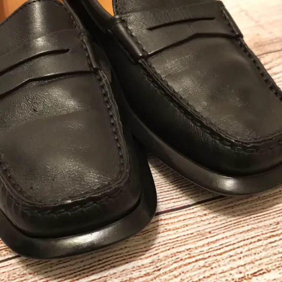 Tods leather black loafers  Size 8 1/2
