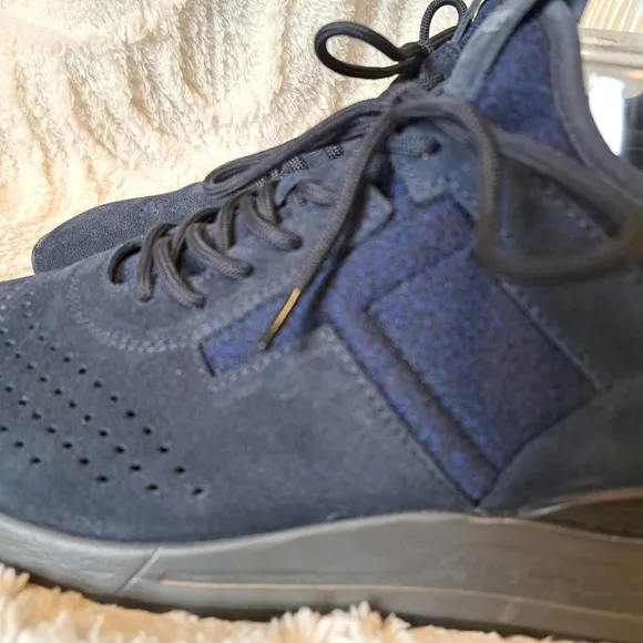 Tod's Sportivo Nubuck Neoprene Navy Blue Sneakers Suede Men's US Sz 8  NWOT $595