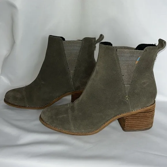 TOM'S Esme stacked heel suede upper ankle boots Sz 8.5 Green