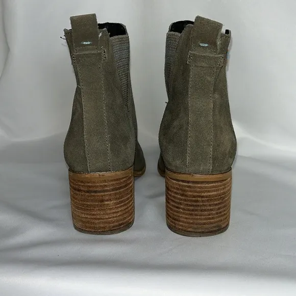 TOM'S Esme stacked heel suede upper ankle boots Sz 8.5 Green