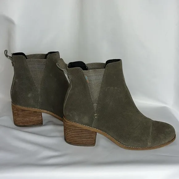 TOM'S Esme stacked heel suede upper ankle boots Sz 8.5 Green