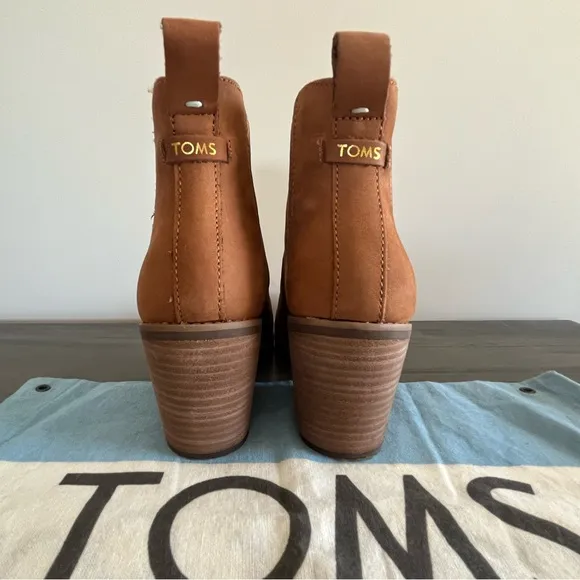 TOM’S Everly Chelsea Ankle Boots - Cognac - Size 9 - Worn one time indoors EUC