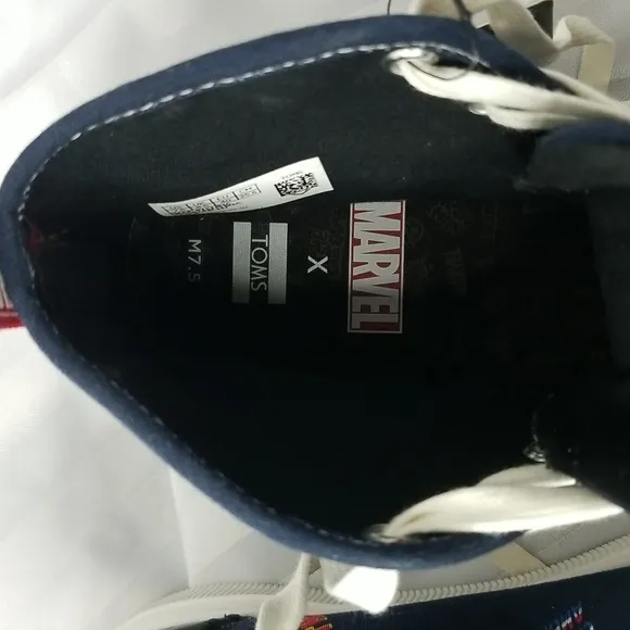 TOMS X MARVEL NAVY TRAVEL LITE HIGH TOP SNEAKER SIZE 7.5 MENS
