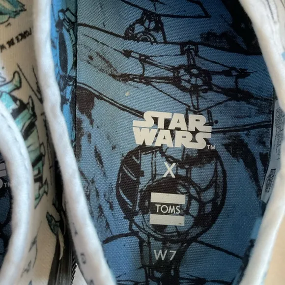TOMS X Star Wars Character Sketch Print Travel Lite Low Sneakers Sz W 7