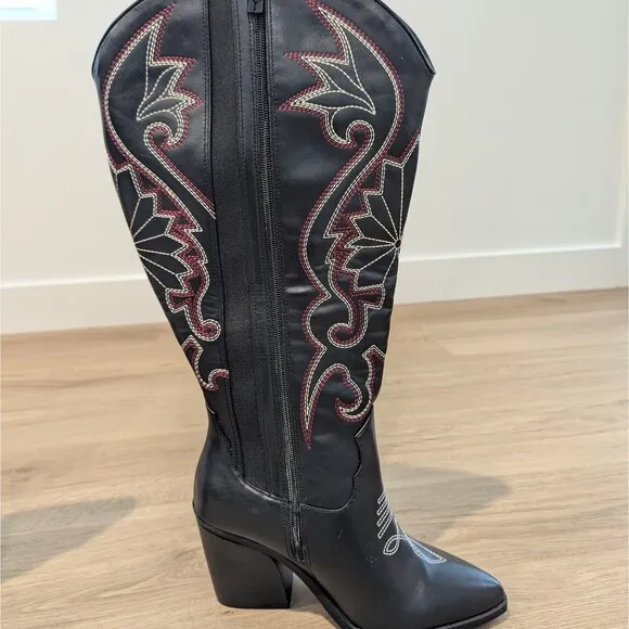 Torrid Tall Zip Cowboy Boots 6WW Black Wide Width Western Embroidery Block Heel