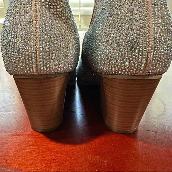Torrid Embellished Western Bootie (WW) Size 8 NWT
