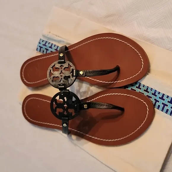 TORY BURCH BLACK GABRIEL THONG SANDALS