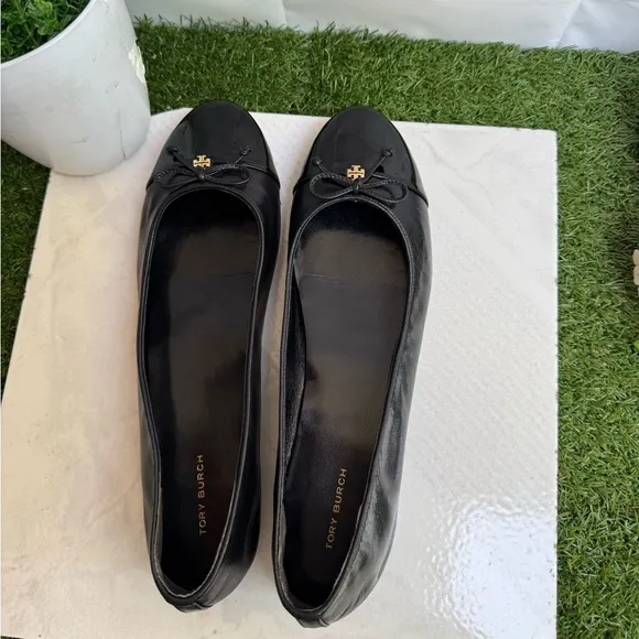Tory Burch Black Leather Ballet Flats CAP-TOE BALLET size 11 gently used