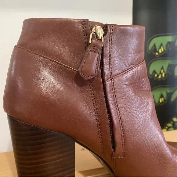 Tory Burch Brown Leather Fulton Zip Ankle Boots Booties