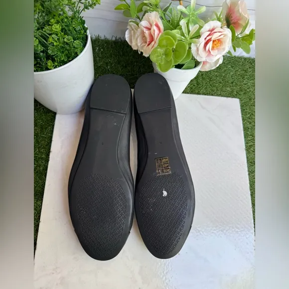 TORY BURCH Everly Cap Toe Ballet Flats Leather Black Black Flats Gold logo Sz 9