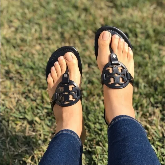 TORY BURCH Miller black leather Sandals size 7 women thong summer sandals