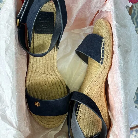 Tory Burch Navy suede Espadrille with ankle strap size 8.5. Gold hardware.
