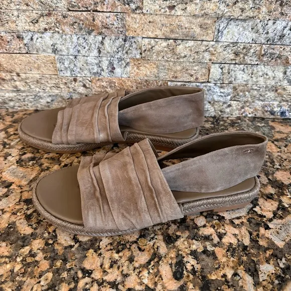Tory Burch Suede Slingback Espadrilles In Leccio tan