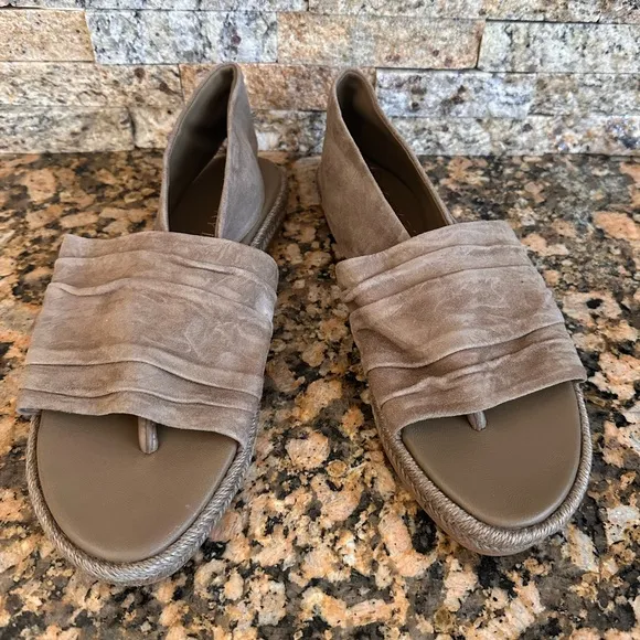 Tory Burch Suede Slingback Espadrilles In Leccio tan