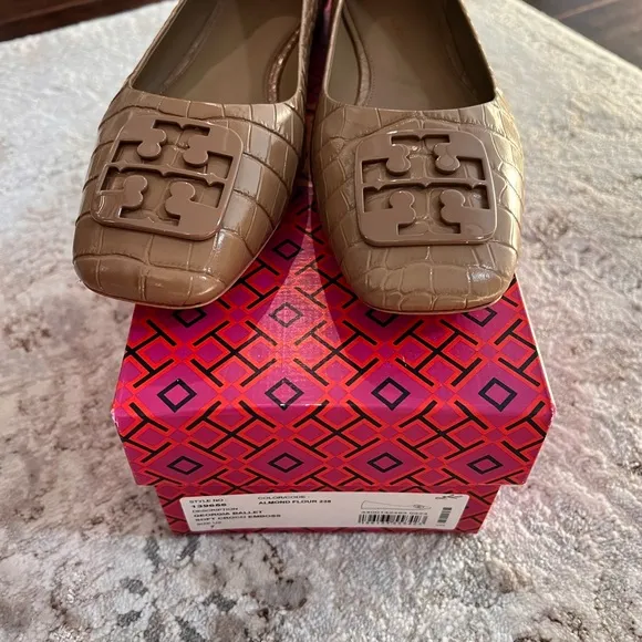 Tory Burch Tan Croc-Embossed Flats