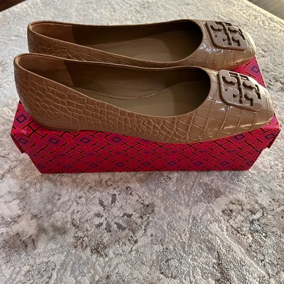 Tory Burch Tan Croc-Embossed Flats