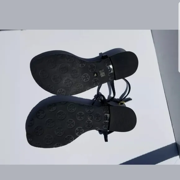 TORY BURCH THONG SANDALS  abigale