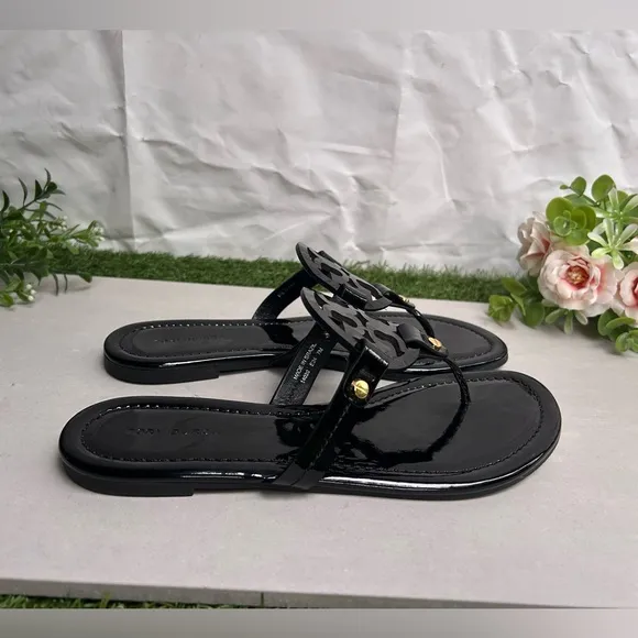 Tory BurchMiller Patent Leather Thong Sandals black size 7 gently worn