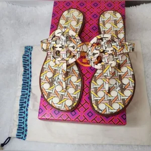 Tory Burch Pink Caning Logo Printed Tumbled Leather Welt Thong Miller Sandals 7