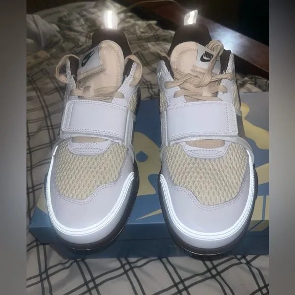 Travis scott nike zoom field jaxx