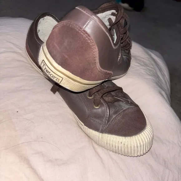 Tretorn Brown Leather Sneakers with Cozy Lining
