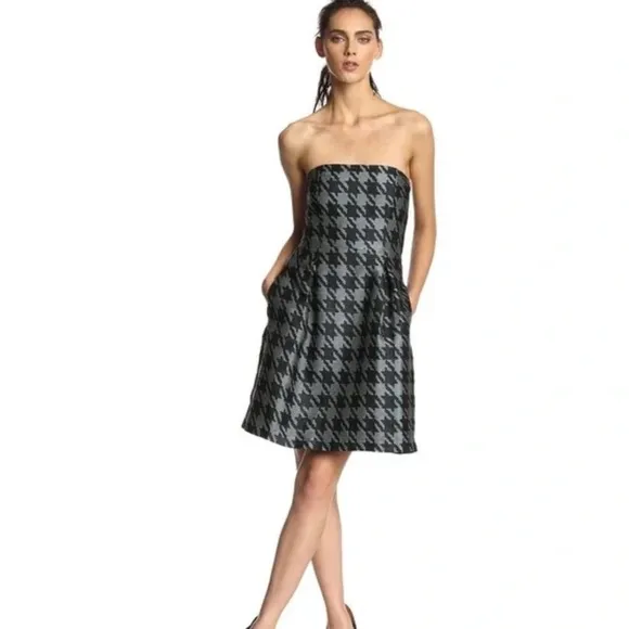 Trina Turk Black White &amp; Teal Elegant Houndstooth Strapless Dress Size 6