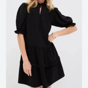 Tuckernuck POMANDER PLACE Selena Mini Dress Black Ruffle Collar LBD Sz L NEW