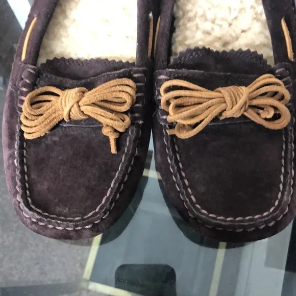 UGG Australia dark brown fur lined suede moccasins flat slippers size 7