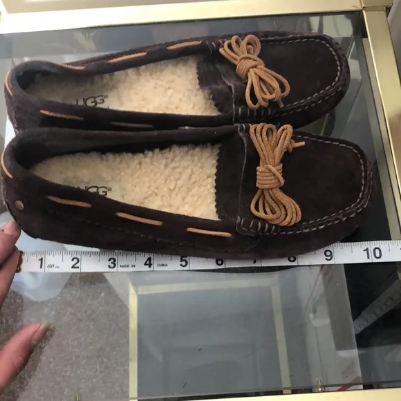 UGG Australia dark brown fur lined suede moccasins flat slippers size 7