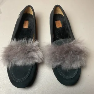 UGG California Slip On Loafers Black Suede Grey Poof Women’s Sz 7