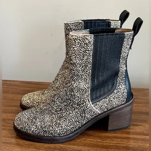 Ugg ‘Camden Exotic’ Black &amp; White Pony Hair Micro Polka Dotted Boots, Size 7