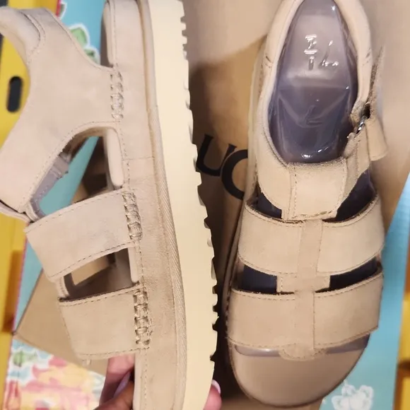 UGG Goldenstar Strap Sandal