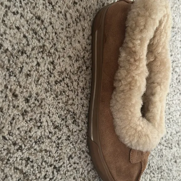 UGG Platform Suede Flat Slippers Carmel Brown Size 6