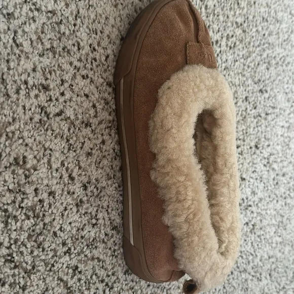 UGG Platform Suede Flat Slippers Carmel Brown Size 6