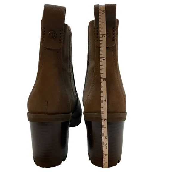 UGG Taupe Brown Stacked Heel Ankle Booties Ankle Boots - Size 6
