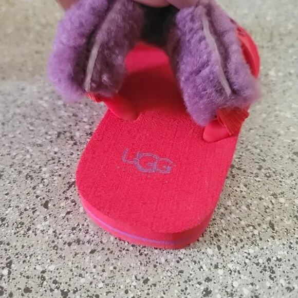 UGG Thong Sandals Red Purple Fuzz Baby Size 6