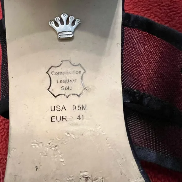 Unisa sandals