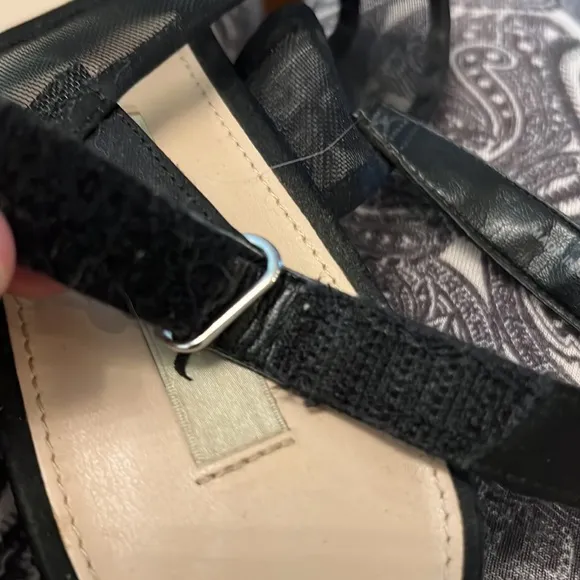 Unisa sandals