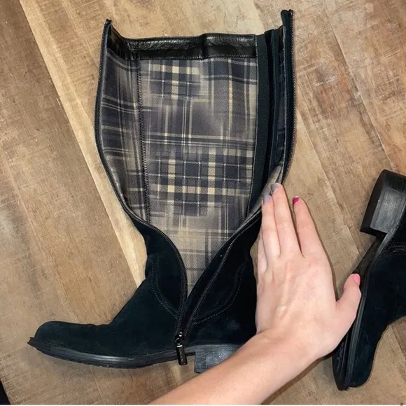 Used Aquaitalia, size 6.5 fits more like a 6, black suede, high calf boots