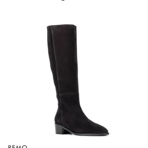 Used Aquaitalia, size 6.5 fits more like a 6, black suede, high calf boots