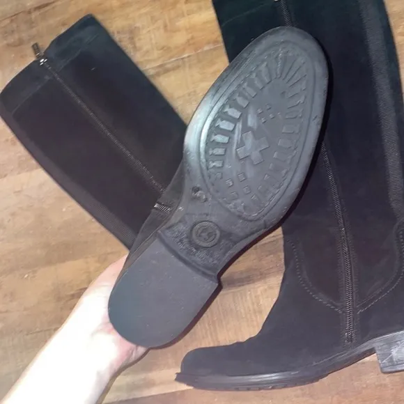 Used Aquaitalia, size 6.5 fits more like a 6, black suede, high calf boots