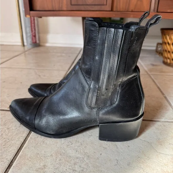 Vagabond boots calf length leather exterior boots - 8.5/39