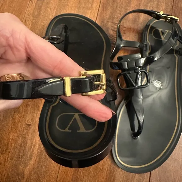 Valentino Black V Logo Jelly PVC Thong Sandals Sz 37