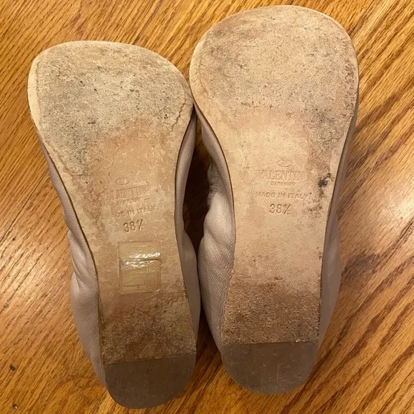 Valentino Garavani Bow Flats, Taupe