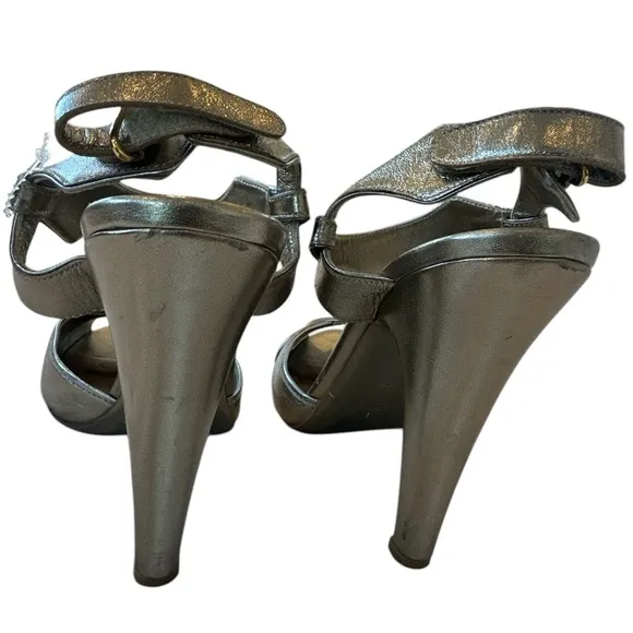 Valentino Garavini Metallic Gold Leather Slingback Sandals