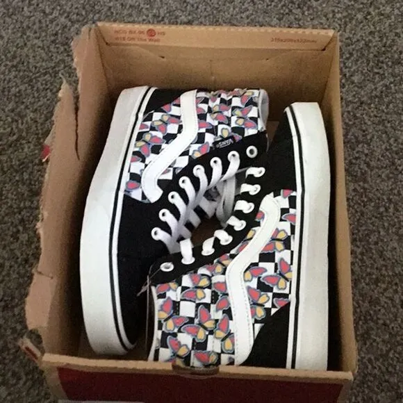 Vans Filmore Hi Women’s High Top Sneakers White Black W/Butterfly Design 9.5