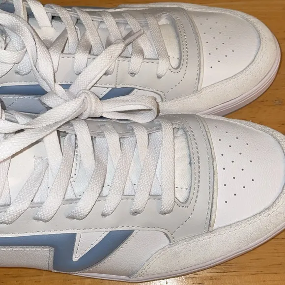 VANS Lowland Mid ComfyCush JMP sneakers in white and blue Men's Size 11.5