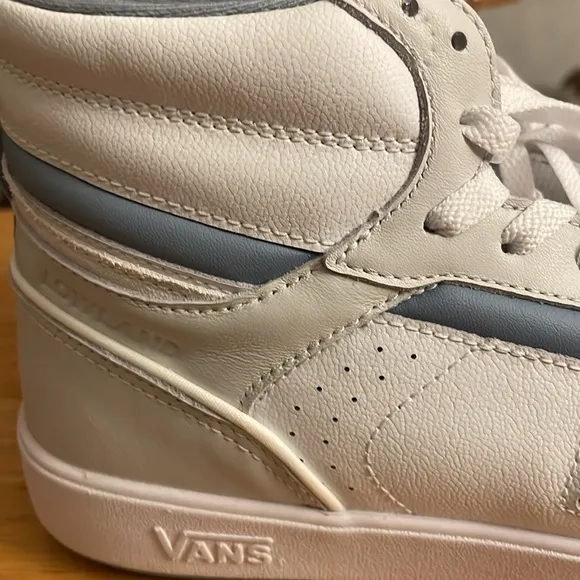 VANS Lowland Mid ComfyCush JMP sneakers in white and blue Men's Size 11.5