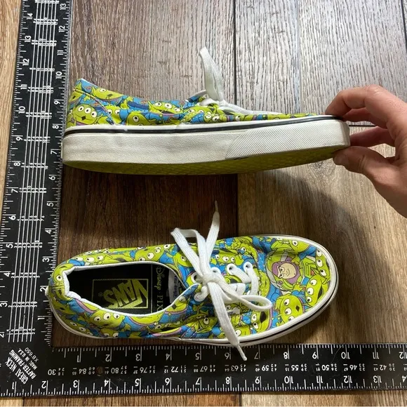 Vans x Disney Pixar Toy Story Glow in the Dark Aliens Sneakers Size 6