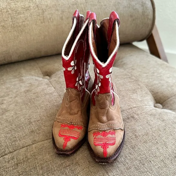 Veretta Snip Toe Red Floral Leather Cowgirl Boots sz: 10 toddler
